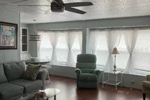 9003 30th Ave E, Palmetto, FL 34221 - Photo 7