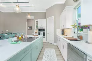 13284 Amaryllis Cir, Port Charlotte, FL 33981 - Photo 11