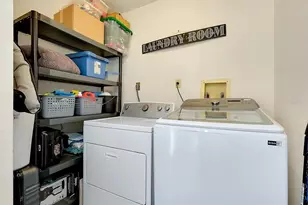 410 Cerromar Cir S, Venice, FL 34293 - Photo 29