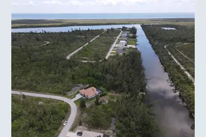 10662 Kearsarge Circle, Port Charlotte, FL 33981 - Photo 11