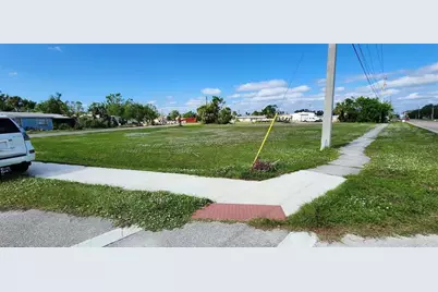 466 Booth Street, Punta Gorda, FL 33950 - Photo 3