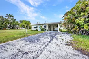 426 Burland St, Punta Gorda, FL 33950 - Photo 3