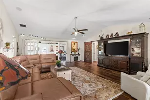 425 Corrientes Cir, Punta Gorda, FL 33983 - Photo 9