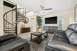 4803 SW Santa Barbara Ct, Cape Coral, FL 33914 - Photo 11