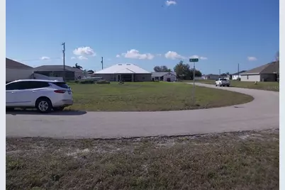 1417 NW 9th Place, Cape Coral, FL 33993 - Photo 7