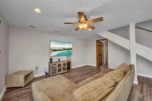 18566 Arapahoe Cir, Port Charlotte, FL 33948 - Photo 13