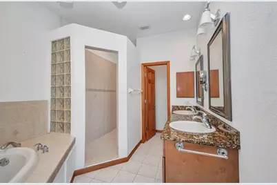 18566 Arapahoe Circle, Port Charlotte, FL 33948 - Photo 27