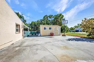 25082 Harbor View Rd, Punta Gorda, FL 33980 - Photo 35