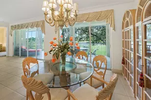 786 Regency Reserve Cir, Naples, FL 34119 - Photo 23