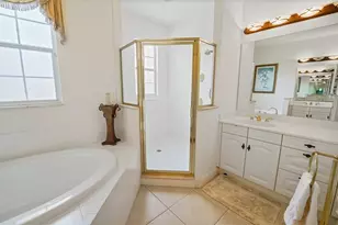 786 Regency Reserve Cir, Naples, FL 34119 - Photo 33