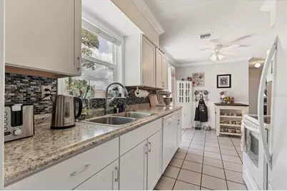 1053 Yarmouth Street, Port Charlotte, FL 33952 - Photo 9