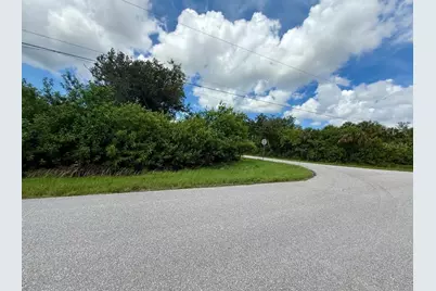 6057 Bowie Lane, Englewood, FL 34224 - Photo 5