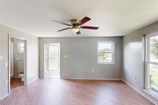 2513 Ambrose Ln, Port Charlotte, FL 33952 - Photo 15