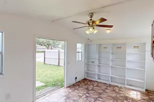 2513 Ambrose Ln, Port Charlotte, FL 33952 - Photo 45