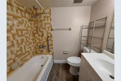 22523 Westchester Boulevard #E103, Punta Gorda, FL 33980 - Photo 17