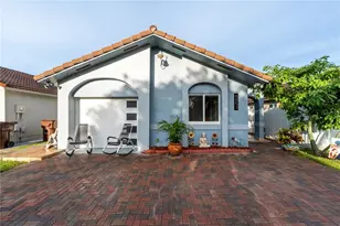 6853 W 25th Ct, Hialeah, FL 33016 - Photo 1