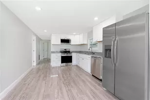 1370 Blue Heron Dr, Englewood, FL 34224 - Photo 5