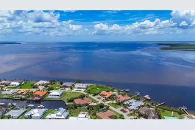 119 Creek Drive SE, Port Charlotte, FL 33952 - Photo 3