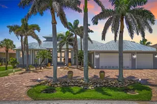 119 Creek Dr SE, Port Charlotte, FL 33952 - Photo 7