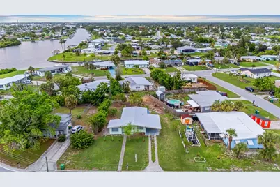 180 Palmetto Circle NE, Port Charlotte, FL 33952 - Photo 11