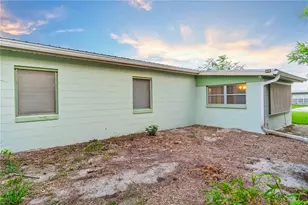 180 Palmetto Cir NE, Port Charlotte, FL 33952 - Photo 45