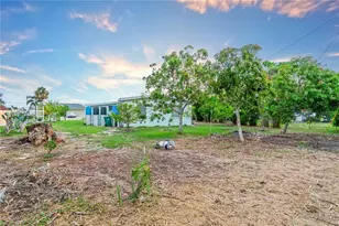 180 Palmetto Cir NE, Port Charlotte, FL 33952 - Photo 41