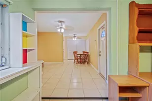 180 Palmetto Cir NE, Port Charlotte, FL 33952 - Photo 31