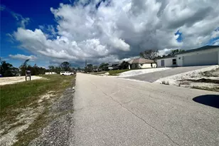 3024 NE 6th Ave, Cape Coral, FL 33909 - Photo 3