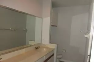 429 Cerromar Ln, Venice, FL 34293 - Photo 9