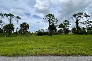 28 Mate Cir, Placida, FL 33946 - Photo 1