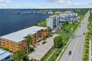 1601 Park Beach Cir, Punta Gorda, FL 33950 - Photo 29