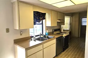 708 Azure Rd, Venice, FL 34293 - Photo 7