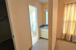 708 Azure Rd, Venice, FL 34293 - Photo 17