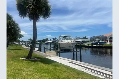 25 Oakwood Dr N #25, Englewood, FL 34223 - Photo 1