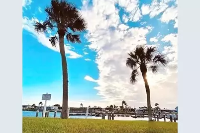 722 Riverview Circle, North Port, FL 34287 - Photo 33