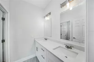 5509 Fairlane Dr, North Port, FL 34288 - Photo 17