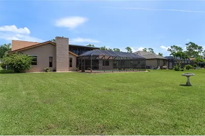 12313 SW Kingsway Circle, Lake Suzy, FL 34269 - Photo 11