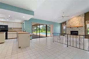 12313 SW Kingsway Cir, Lake Suzy, FL 34269 - Photo 35