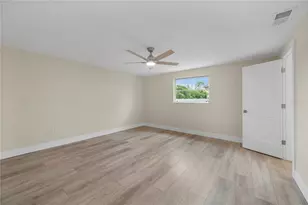 542 Lakehurst Ave NW, Port Charlotte, FL 33952 - Photo 27