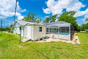 542 Lakehurst Ave NW, Port Charlotte, FL 33952 - Photo 47