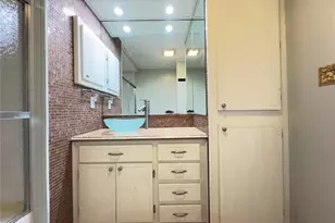 580 Fairmount Dr, North Port, FL 34287 - Photo 15