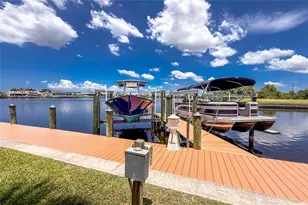 175 Shadroe Cove Cir, Cape Coral, FL 33991 - Photo 35