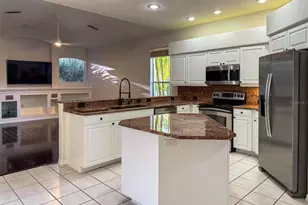 4146 Hearthstone Dr, Sarasota, FL 34238 - Photo 9