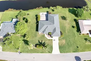 32 Oakland Hills Ct, Rotonda West, FL 33947 - Photo 43