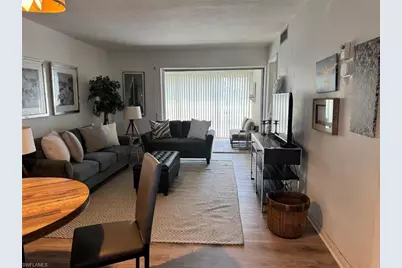 1900 Alamanda Drive #303, Naples, FL 34102 - Photo 3