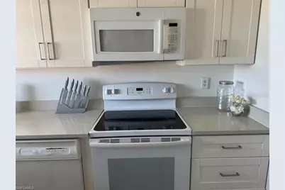 1900 Alamanda Drive #303, Naples, FL 34102 - Photo 11