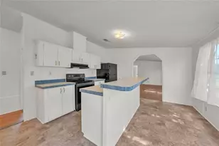 2451 SW Brandy Dr, Arcadia, FL 34266 - Photo 9