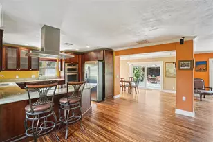 3000 Dartmouth Ave N, Saint Petersburg, FL 33713 - Photo 15