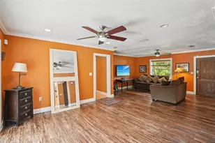 3000 Dartmouth Ave N, Saint Petersburg, FL 33713 - Photo 5