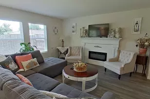 1091 Cazenovia St, Port Charlotte, FL 33952 - Photo 5